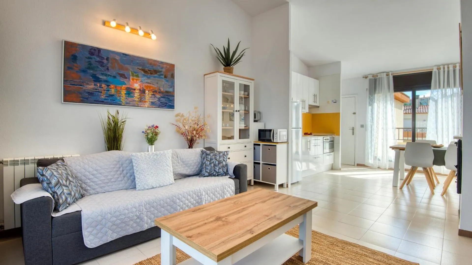 Agnes Apartment L'Escala 0*,